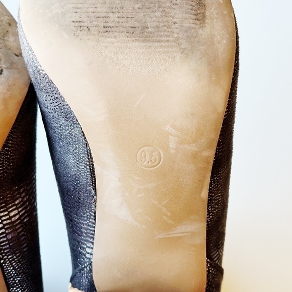 Very G Silver Metallic Boa Print Block Heel Booties Size US 9.5 - Picture 14 of 14